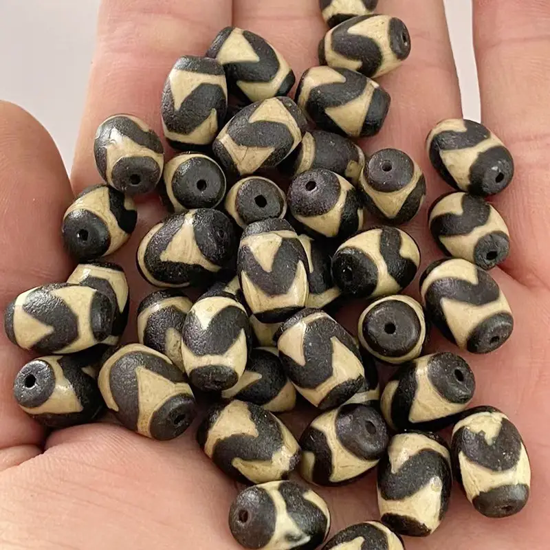 Natural Agate High Oil Antique Teeth Beads 10x14mm - Image 4