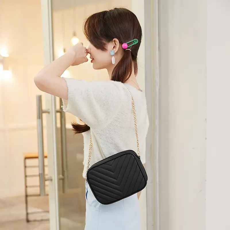 Red Quilted Chain Shoulder Bag for Women - Image 15