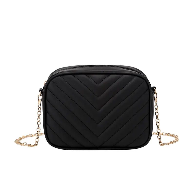 Red Quilted Chain Shoulder Bag for Women - Image 13