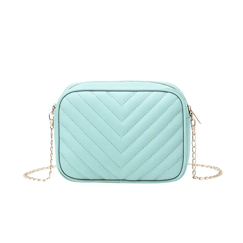 Red Quilted Chain Shoulder Bag for Women - Image 6