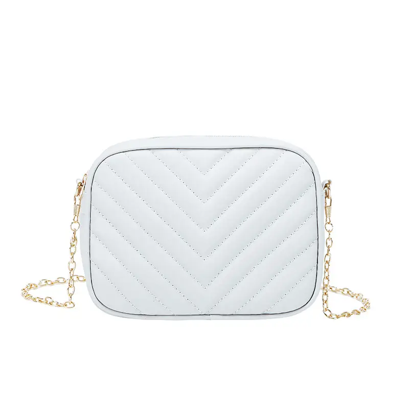 Red Quilted Chain Shoulder Bag for Women - Image 7