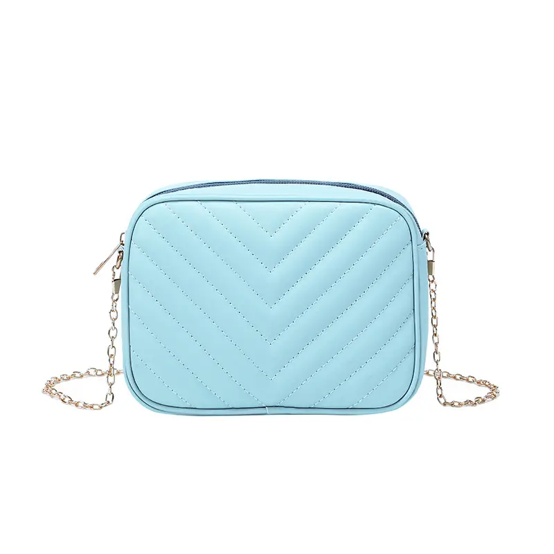 Red Quilted Chain Shoulder Bag for Women - Image 9