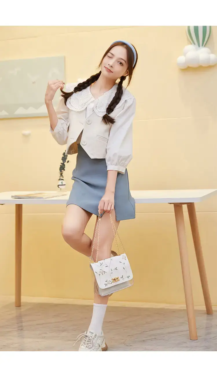 White Antique Embroidered Shoulder Bag with Chain — feature 13