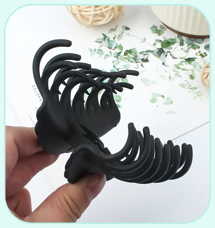 Double Tooth Hairpin Clip Women's Head Accessory — feature 7