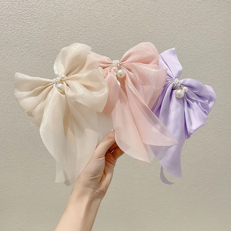Oversized Pearl Bow Hairpin Clip White — feature 2