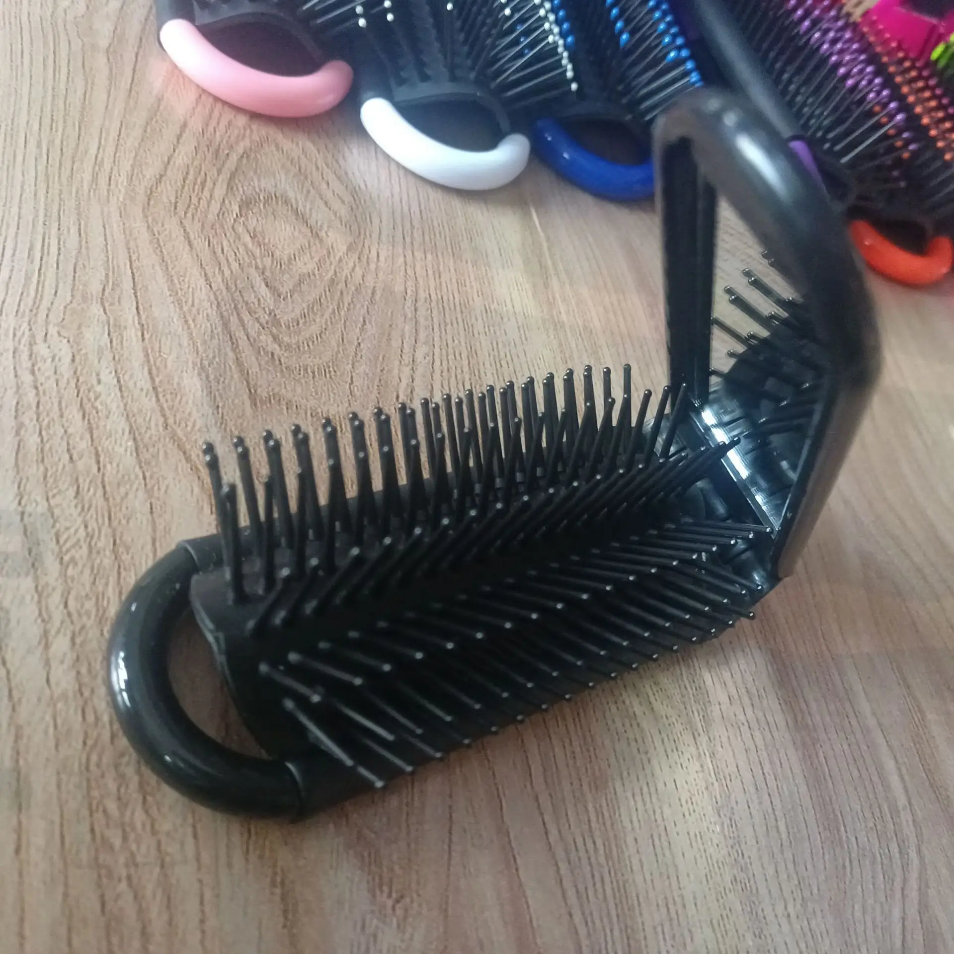 Folding Hair Brush for Women Kids Portable Comb — feature 5