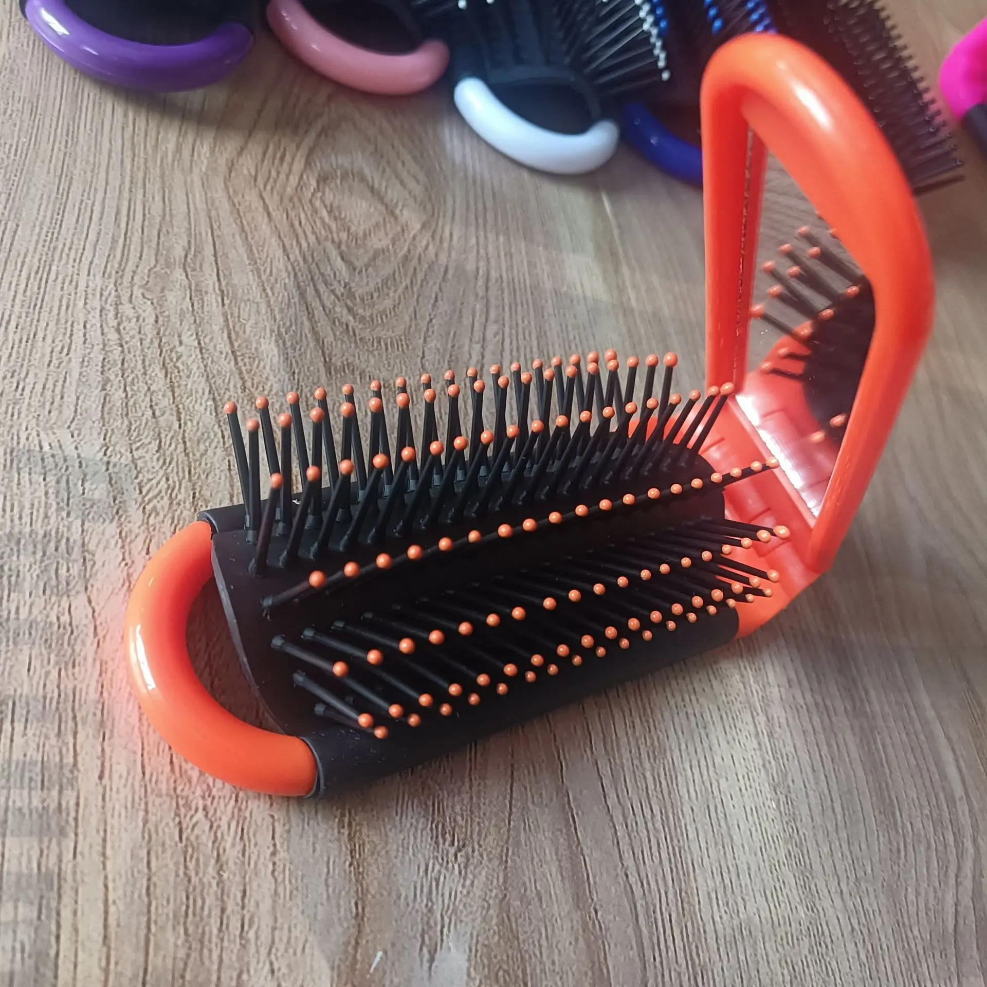 Folding Hair Brush for Women Kids Portable Comb — feature 7