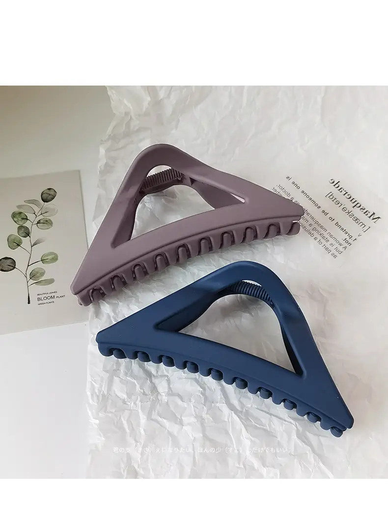 Simple Frosted Triangle Hair Grab Clip Women's Fashionable Back Head Hairpin — feature 26