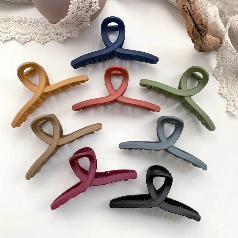 Simple Frosted Triangle Hair Grab Clip Women's Fashionable Back Head Hairpin