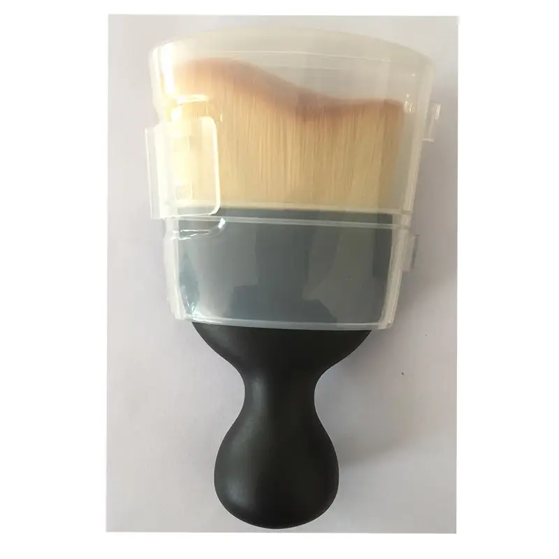 Soft Wool Makeup Brush with Horseshoe Design - Image 4