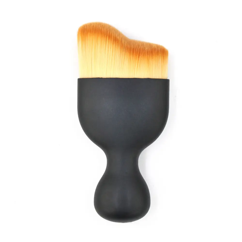 Soft Wool Makeup Brush with Horseshoe Design - Image 7