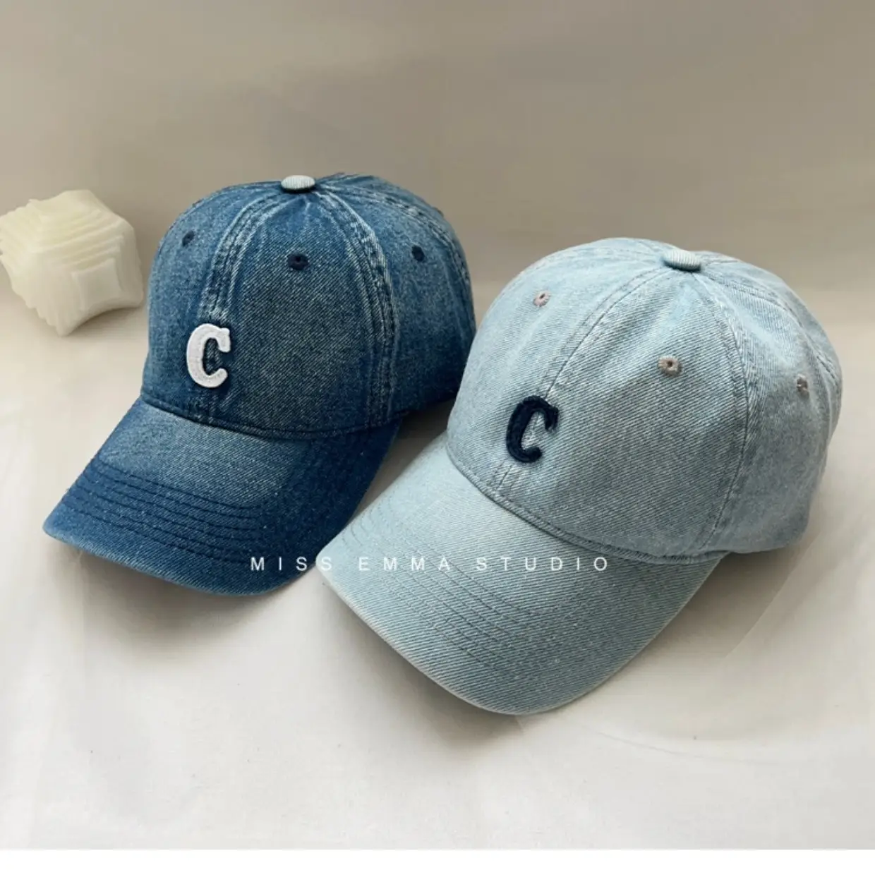 Men Retro Denim Letter C Baseball Cap Sunshade — feature 1