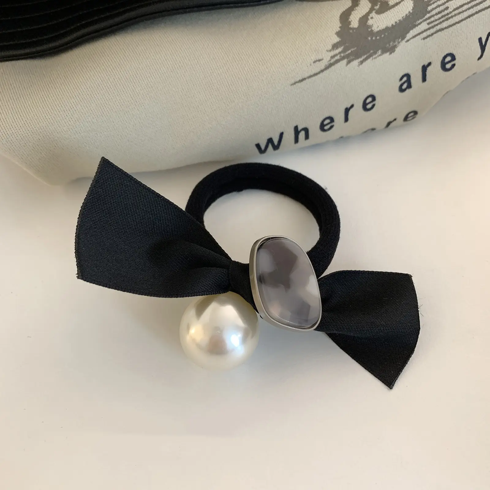 Vintage Pearl Bow Hair Tie for Women
