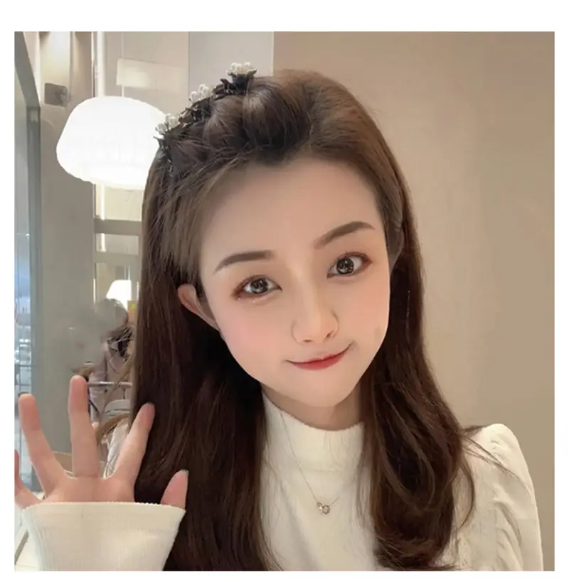Celebrity Style Butterfly Hair Clips for Women — feature 33