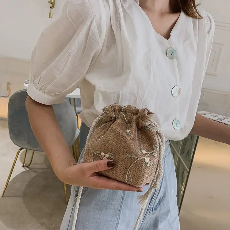 Crossbody Bag for Girls 2026 New Trendy Straw Woven Mini — feature 3