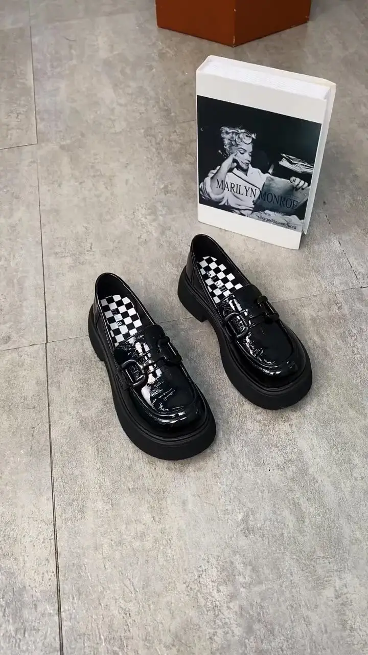 Women's Black Checkered Platform Loafers Slip-On — feature 9