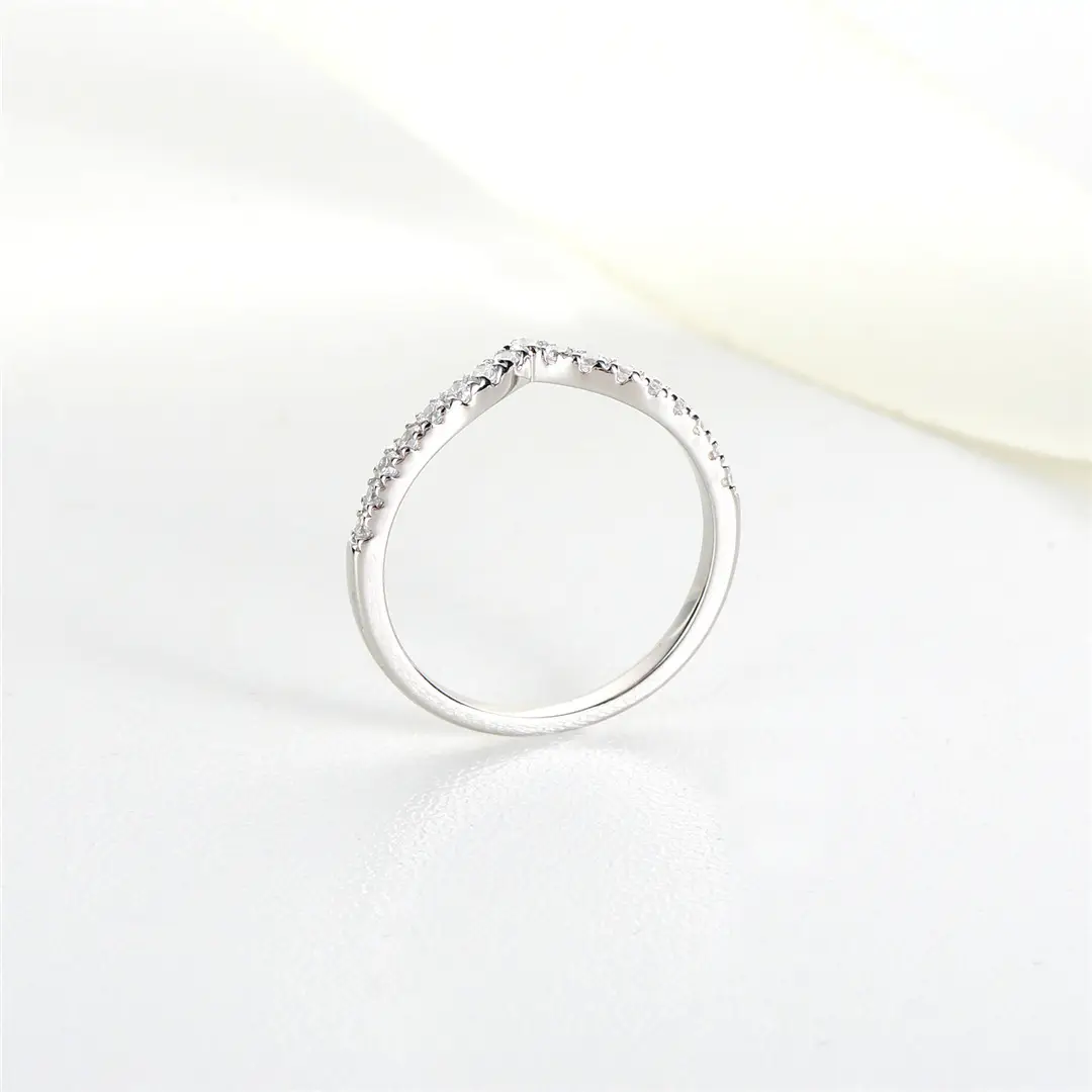 S925 Silver V-Shape Diamond Ring for Women - Image 9