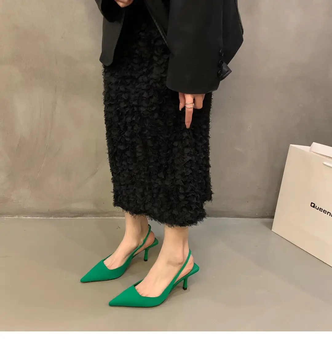 French High Heel Black Toe Sandals Fairy Shoes 2023 Spring and Summer Niche High-End Satin Pointed Shoes — feature 4