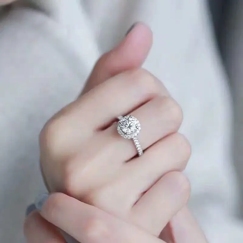 Clearance Mosan Diamond Ring Female 1-2 Karat Platinum PT950 — feature 7