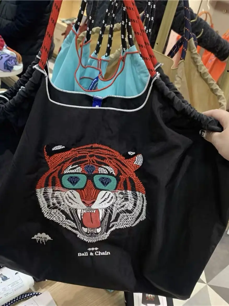 Tiger Head Embroidered Eco-Friendly Tote Bag Large Capacity Nylon Crossbody Foldable Handbag Shoulder Bag Trendy Tote - Image 3
