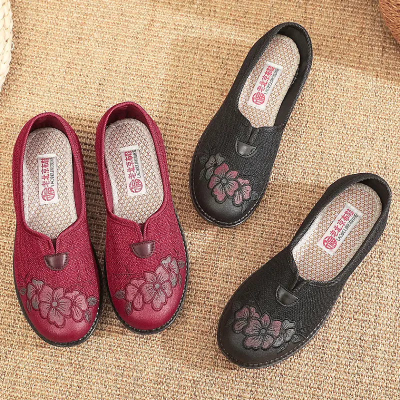 Red Floral Slip-On Shoes for Women, Non-Slip Soft Sole Comfortable