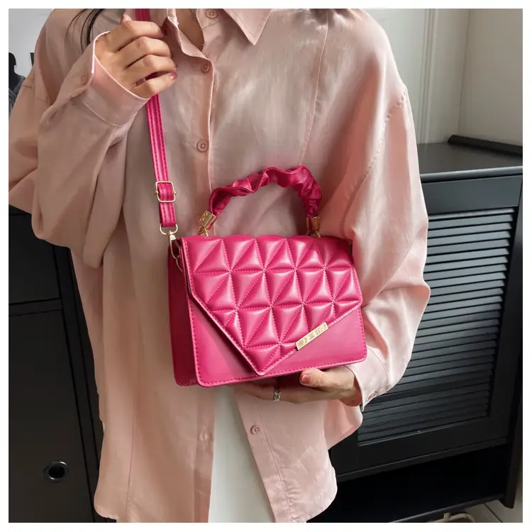 Black Quilted One-Shoulder Women's Handbag — feature 15