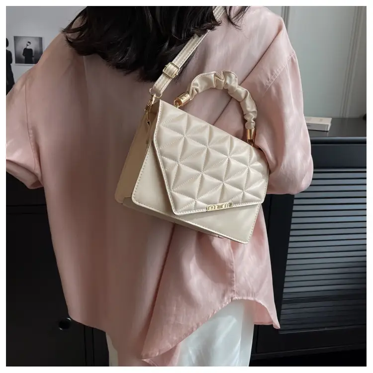 Black Quilted One-Shoulder Women's Handbag — feature 17