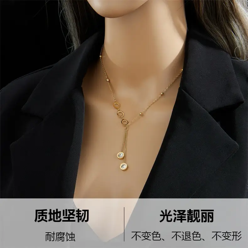 Golden Long Tassel Pendant Necklace with Diamond Embedded — feature 3