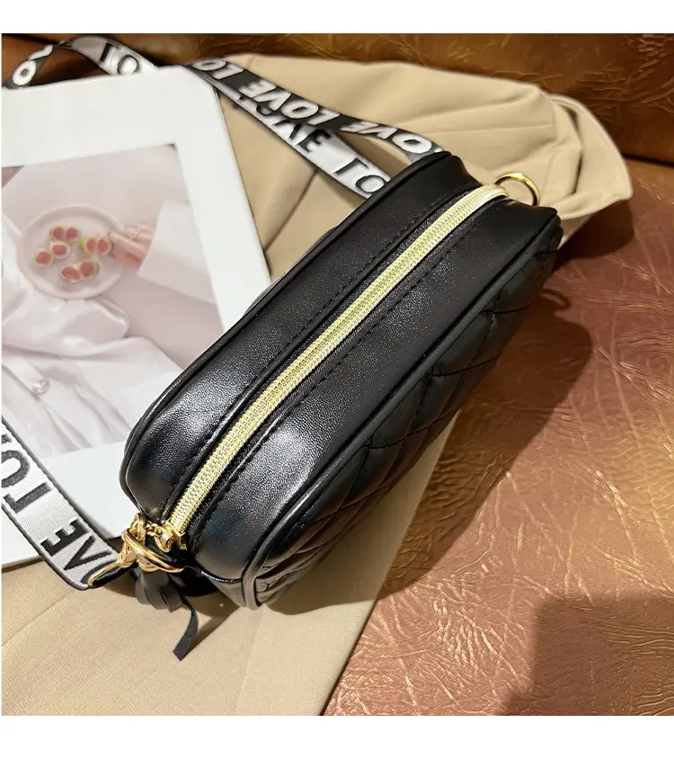 Women Rhombic Embroidered Crossbody Bag White 2023 — feature 29