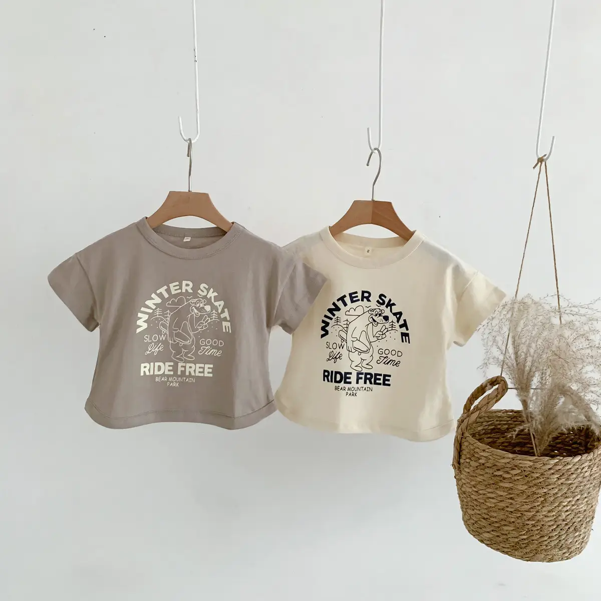 Winter Skate T-Shirt for Kids Girls Boys Cotton Cream — feature 4