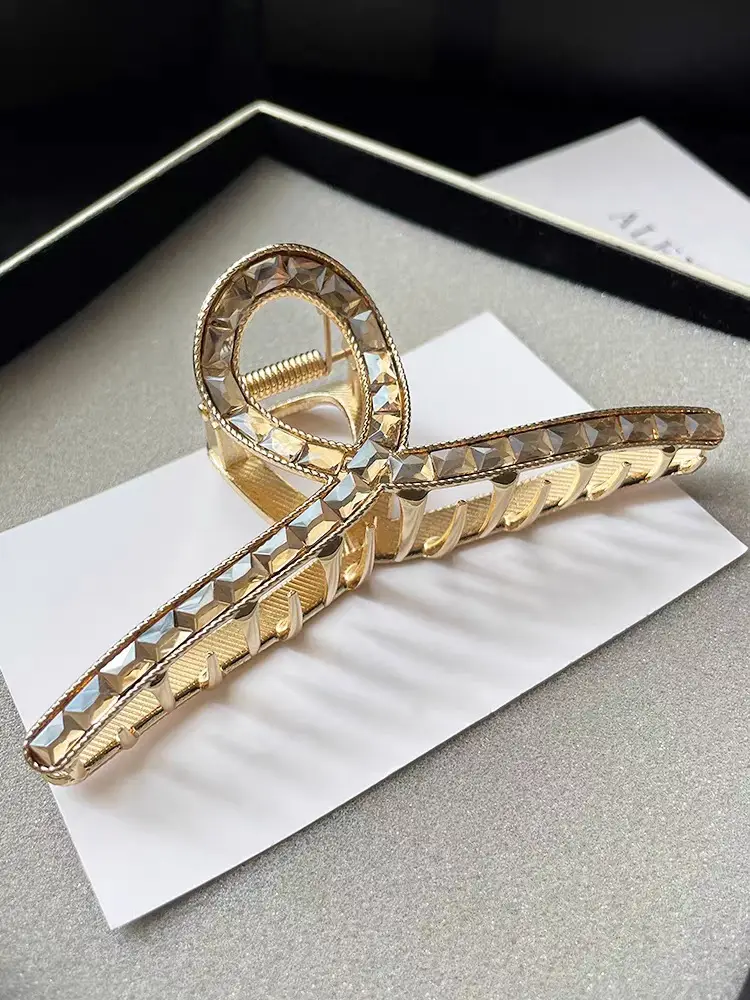 New Temperament Shark Clip Hairpin Clip Gold - Image 3