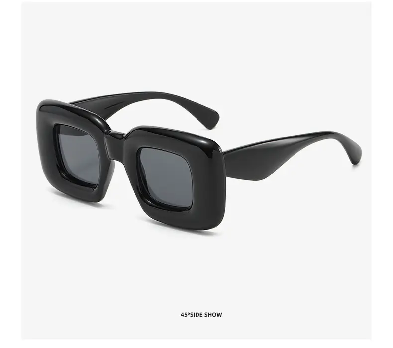 Square Catwalk Eyewear Black Y2K Sunglasses — feature 15