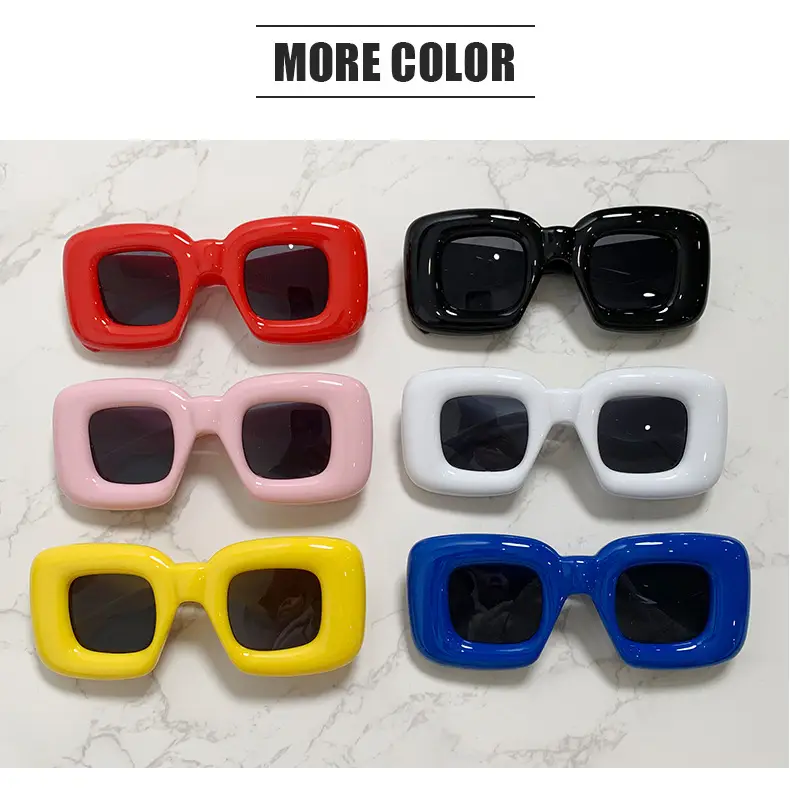Square Catwalk Eyewear Black Y2K Sunglasses — feature 26