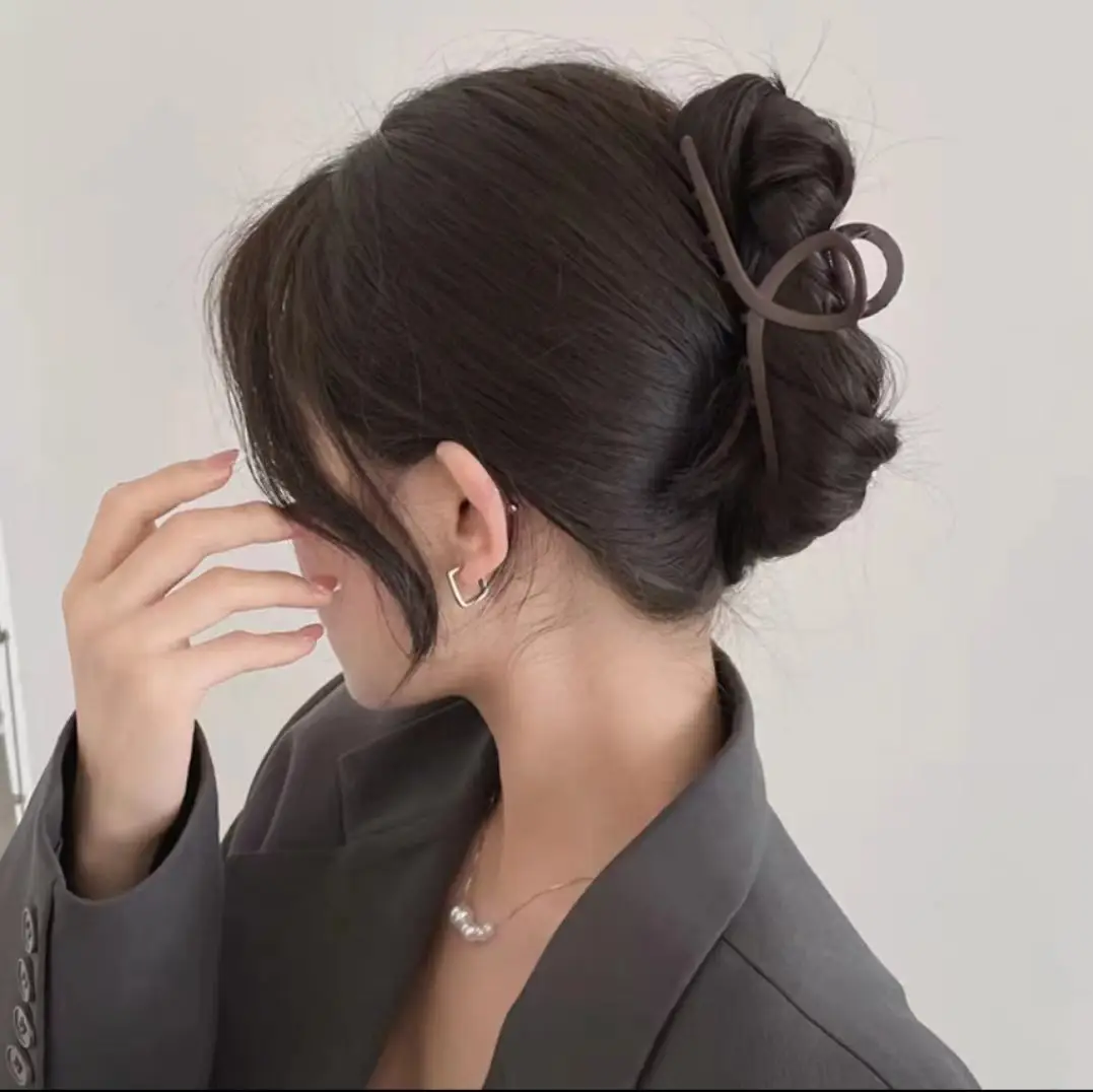 Women's Large Hairpin Clip Metal Brown Wholesale - Image 2