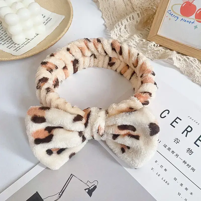 Red Bow Hairband with Leopard Print for Women - Image 35