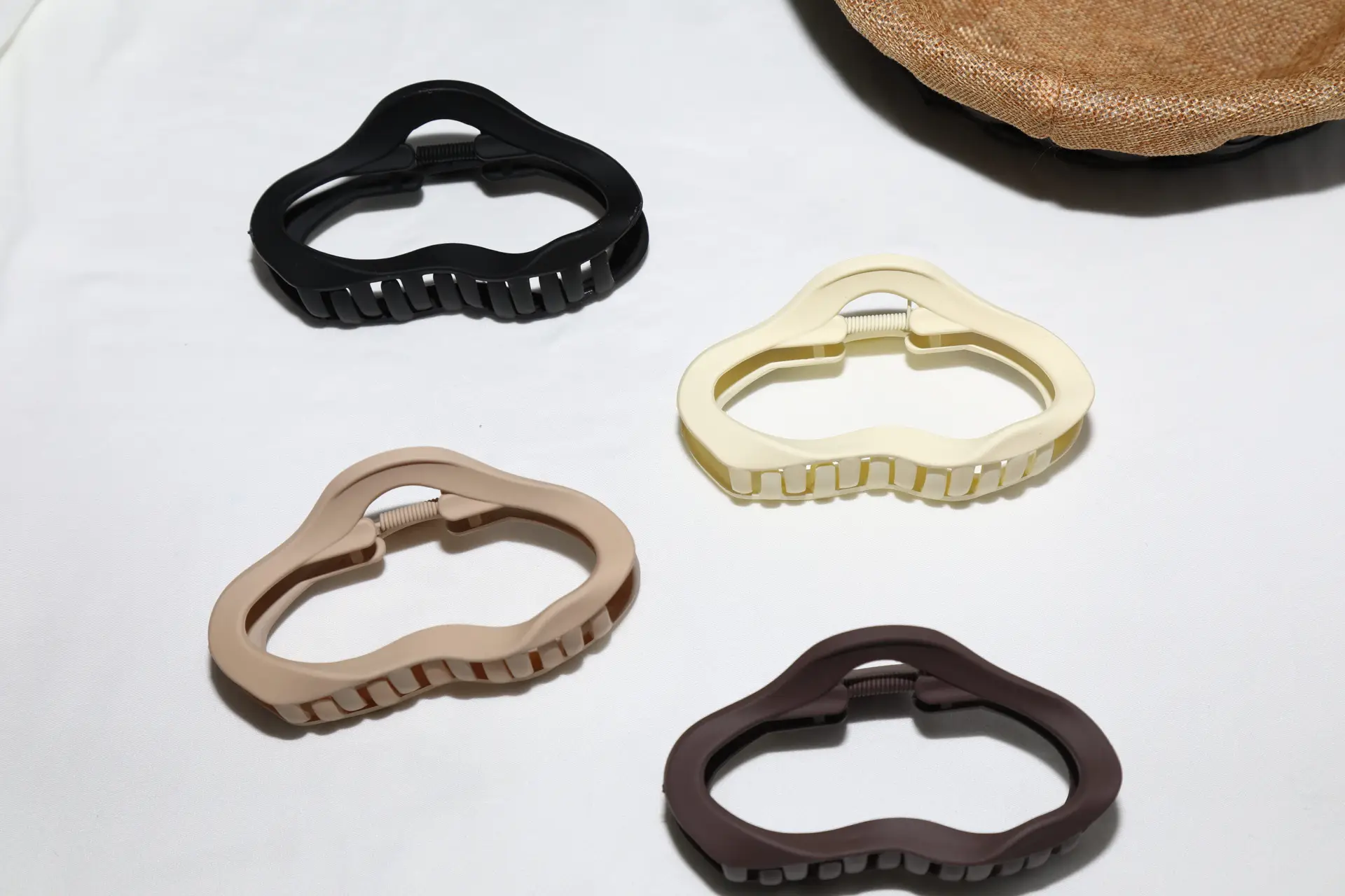 Large Grip Clip for Hair Volume and Styling