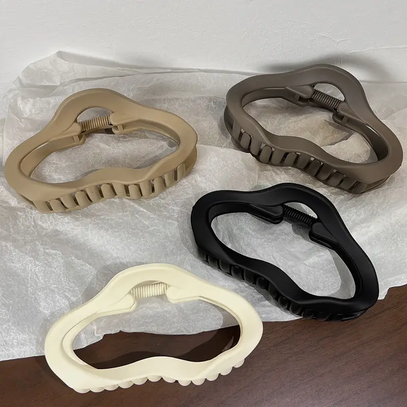 Large Grip Clip for Hair Volume and Styling - Image 7