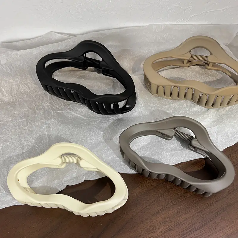 Large Grip Clip for Hair Volume and Styling — feature 8