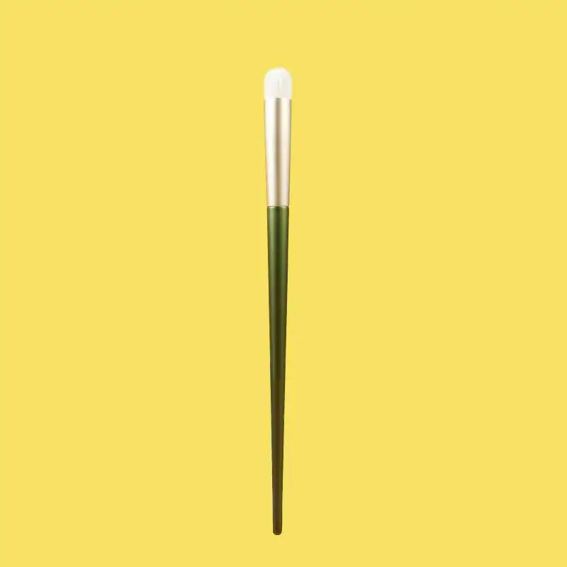 Ultra-Thin Sickle Eye Shadow Brush Beveled Blade - Image 7