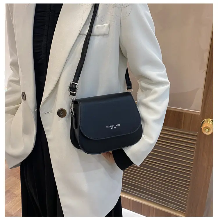 Light Blue Square Shoulder Bag for Women 2023 — feature 10