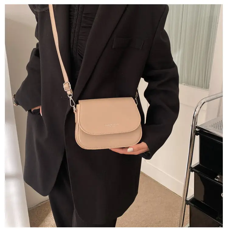 Light Blue Square Shoulder Bag for Women 2023 — feature 12