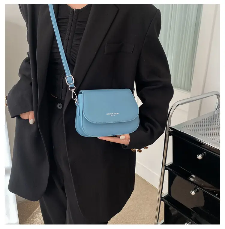 Light Blue Square Shoulder Bag for Women 2023 — feature 13