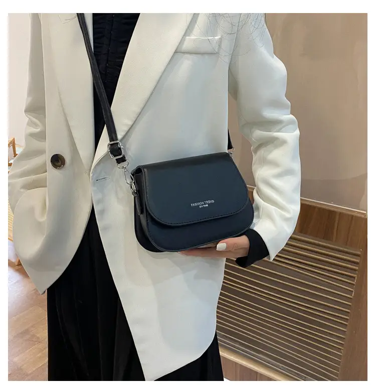 Light Blue Square Shoulder Bag for Women 2023 — feature 9