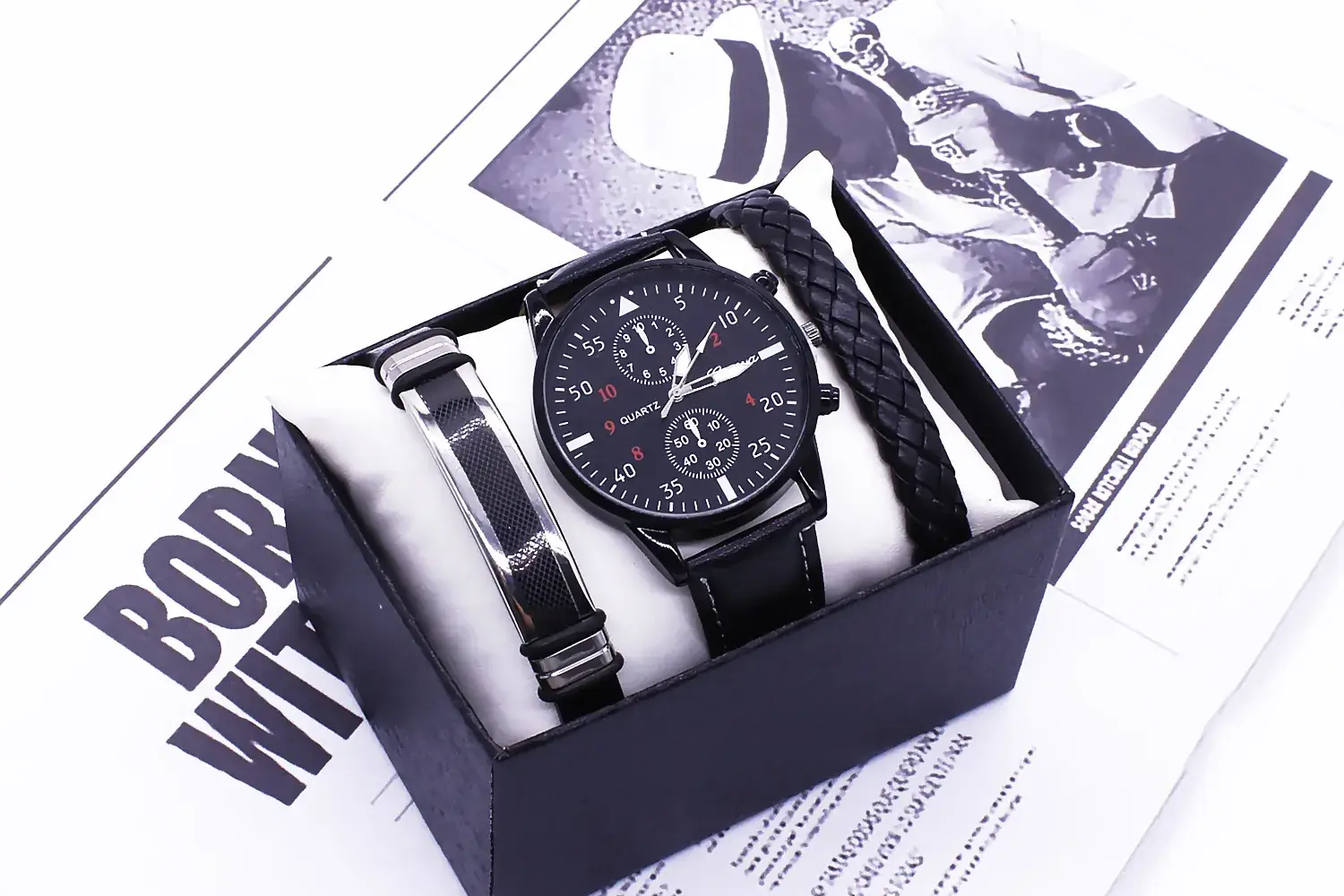 Men's Black Bracelet Quartz Watch with Double Eyes Dial — feature 9