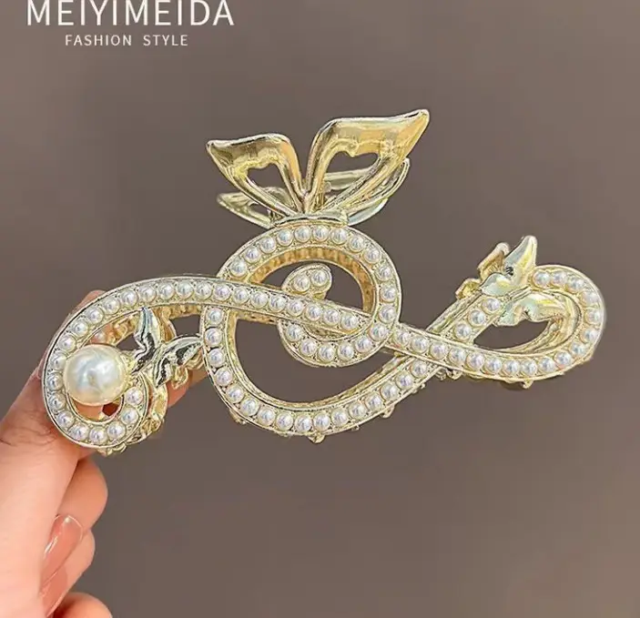 Gold Shark Clip Hairpin for Women Summer Large - Image 2