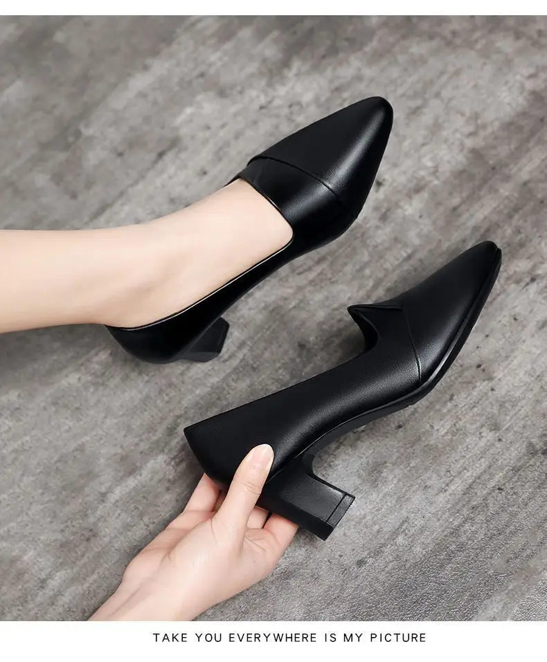 Black Pointed Heel Women's Leather Mules — feature 12