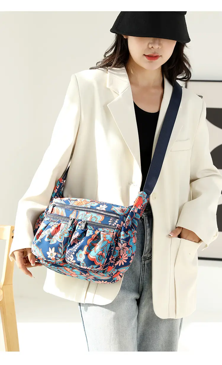 2023 New Pleated Women's Nylon Floral Shoulder Crossbody Bag — feature 19