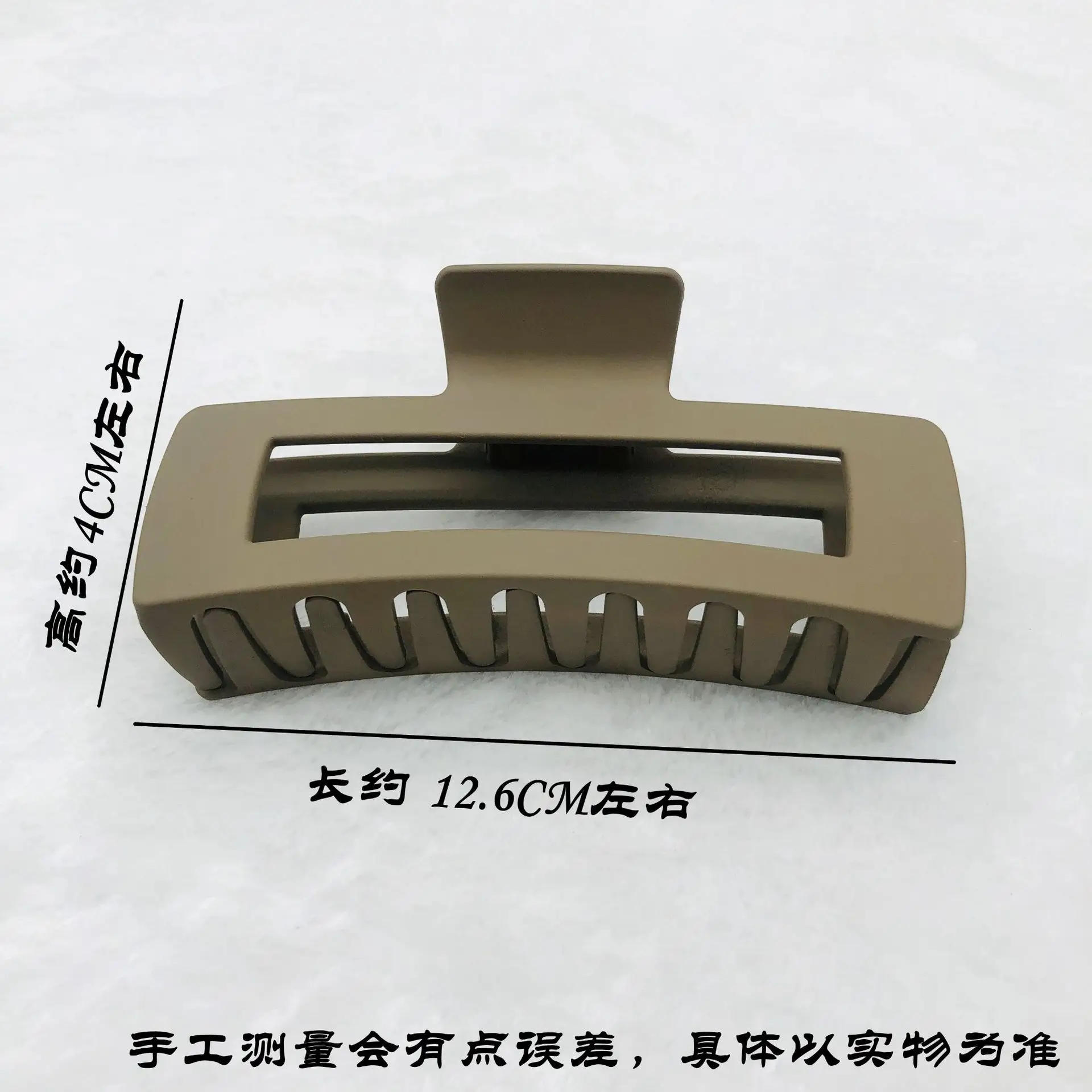 Oversized Shark Clip for Hairpin Bath Back Head Grab Clip — feature 1