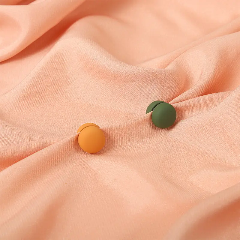 Magnetic Buckle Scarf with Macaron Color All-Matching Accessories — feature 5