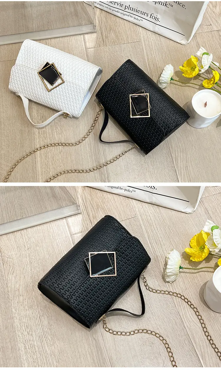 2023 New Korean Style Women's Black Chain Embossed Bag — feature 20